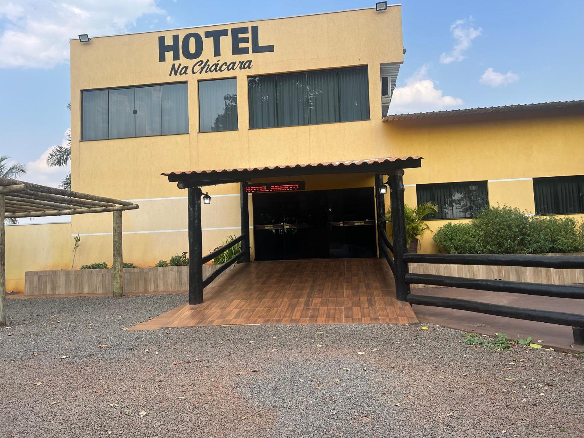 דוראדוס Hotel E Restaurante Na Chacara מראה חיצוני תמונה